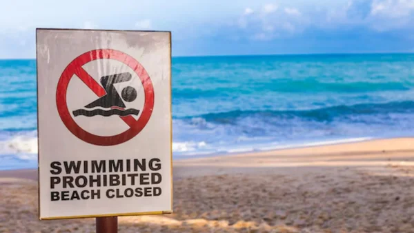 Alerta por contaminación fecal en playas de los Estados Unidos arruina el fin del verano