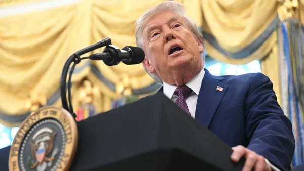 Trump dice estar listo para imponer nuevas sanciones contra Rusia e invita a los miembros de la OTAN a que hagan lo mismo