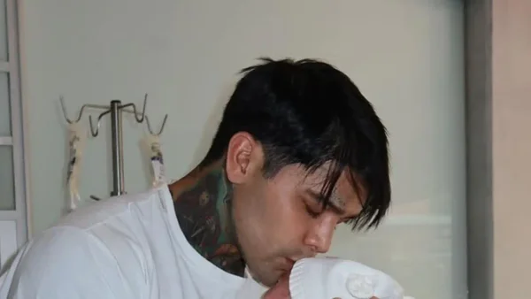 “Bienvenido”: Yeferson Cossio celebra el nacimiento del nuevo integrante de su familia