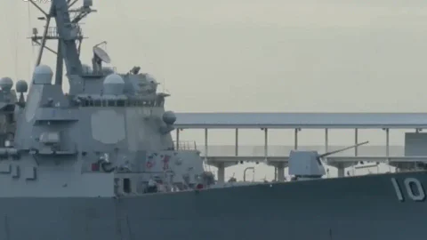 Destructor lanzamisiles Marina de EE.UU. en Panamá