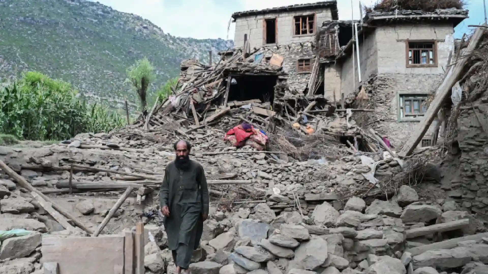 ¡Doloroso! Más de 2.200 deja uno de los peores sismos de la historia de Afganistán