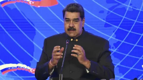Nicolás Maduro ordenó reforzar la frontera entre Colombia y Venezuela con 25.000 oficiales Nicolás Maduro ordenó reforzar la frontera entre Colombia y Venezuela con 25.000 oficiales