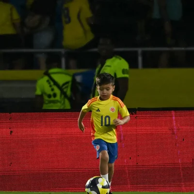 James Rodríguez y el tierno momento que compartió con su hijo Samuel en ...