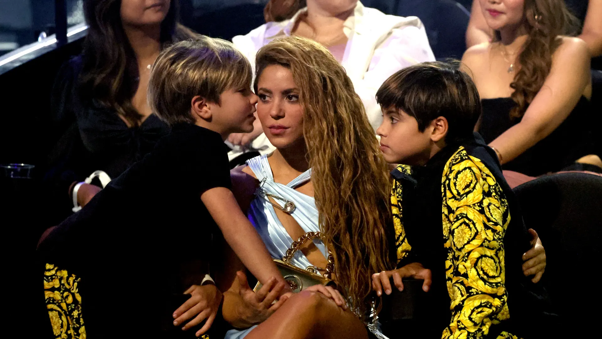 Shakira y sus hijos Milan y Sasha