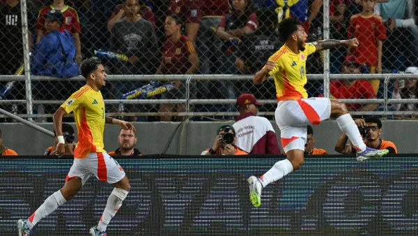 Luis Suárez repite ante Venezuela y pone la ventaja para la Selección Colombia Luis Suárez repite ante Venezuela y pone la ventaja para la Selección Colombia