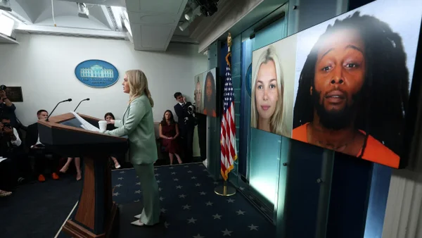 Presidente Trump pidió pena de muerte para sujeto que asesinó a refugiada ucraniana Presidente Trump pidió pena de muerte para sujeto que asesinó a refugiada ucraniana