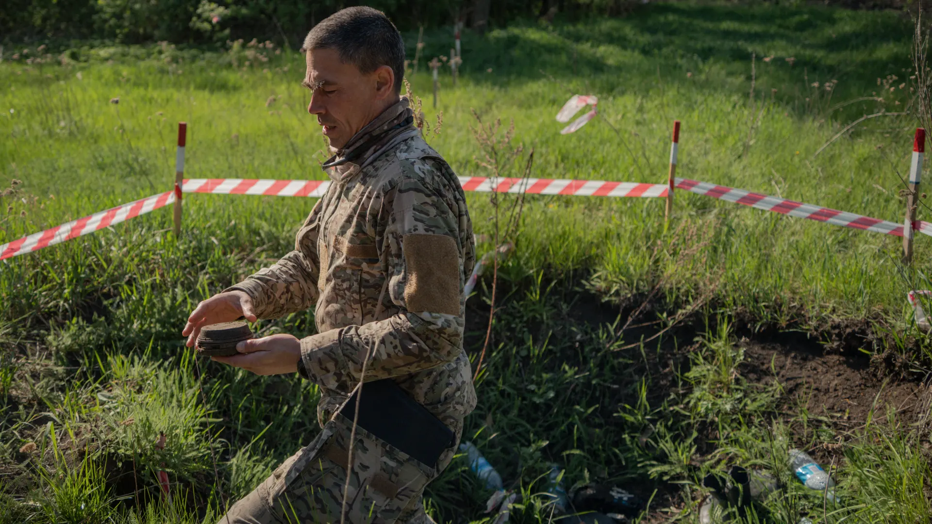 Colombiano mina Ucrania