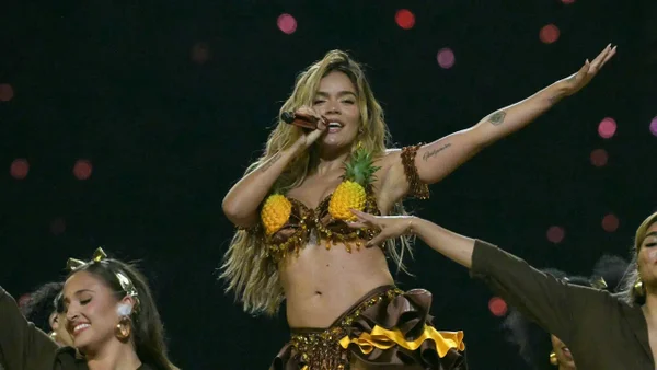 Karol G llega a Roma y se prepara para cantar en el Vaticano junto a Andrea Bocelli