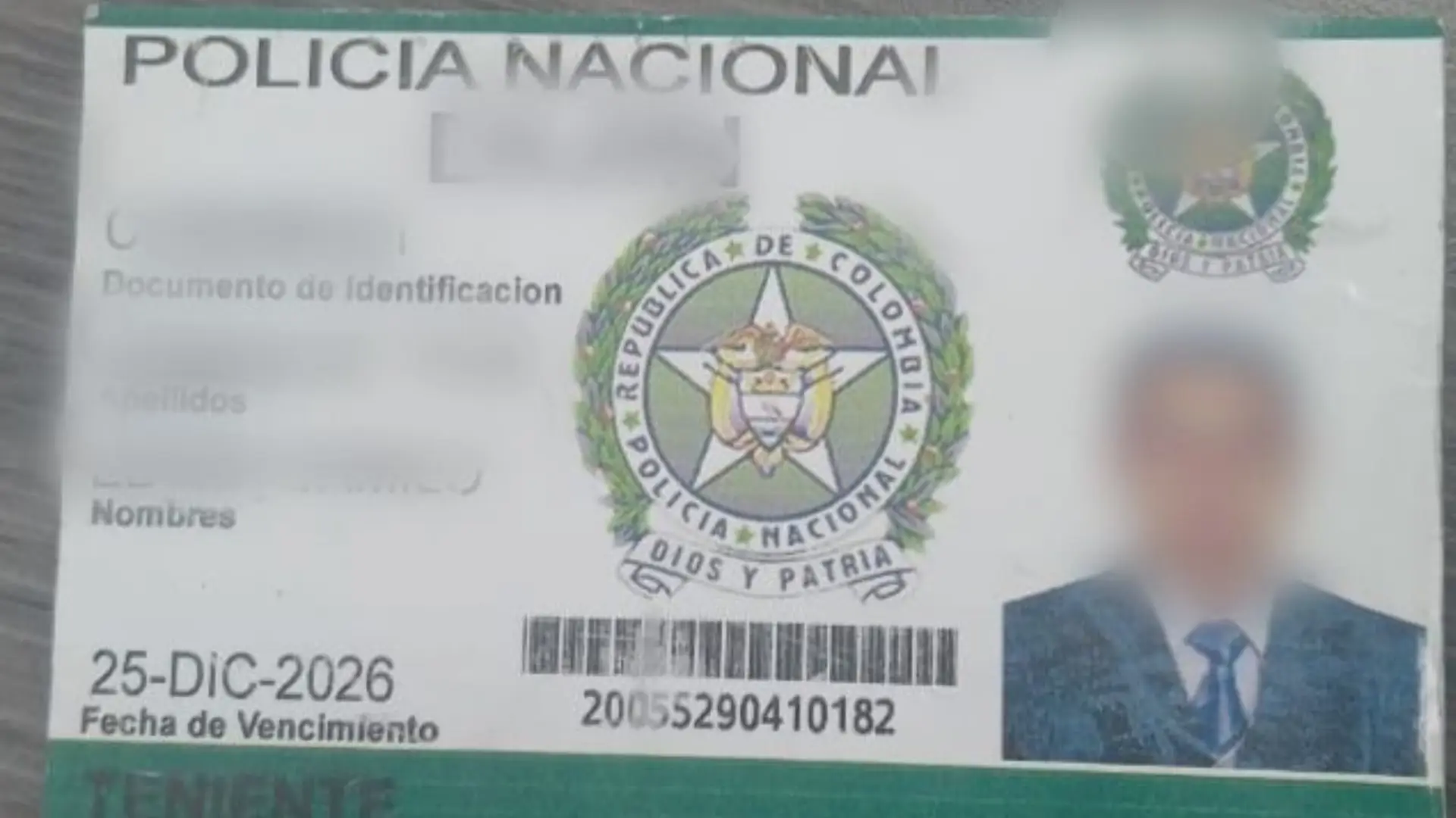 Identificación falsa de Policía.