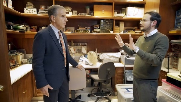 Dr. Fernando Hakim en Noticias RCN: “La ciencia no riñe con la fe” Dr. Fernando Hakim en Noticias RCN: “La ciencia no riñe con la fe”