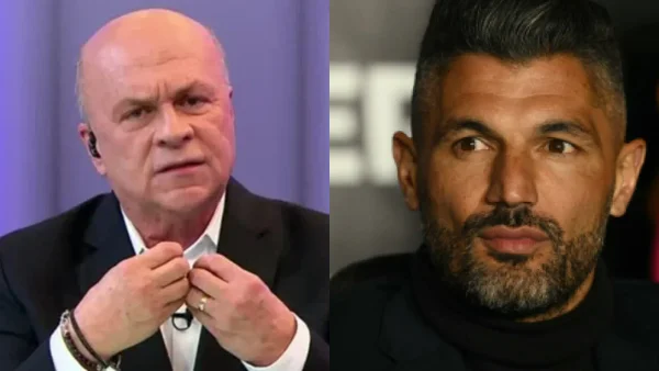 Carlos Antonio Vélez tras error Nacional con los extranjeros: "Alrededor de Gandolfi hay 17.000 tipos" Carlos Antonio Vélez tras error Nacional con los extranjeros: "Alrededor de Gandolfi hay 17.000 tipos"