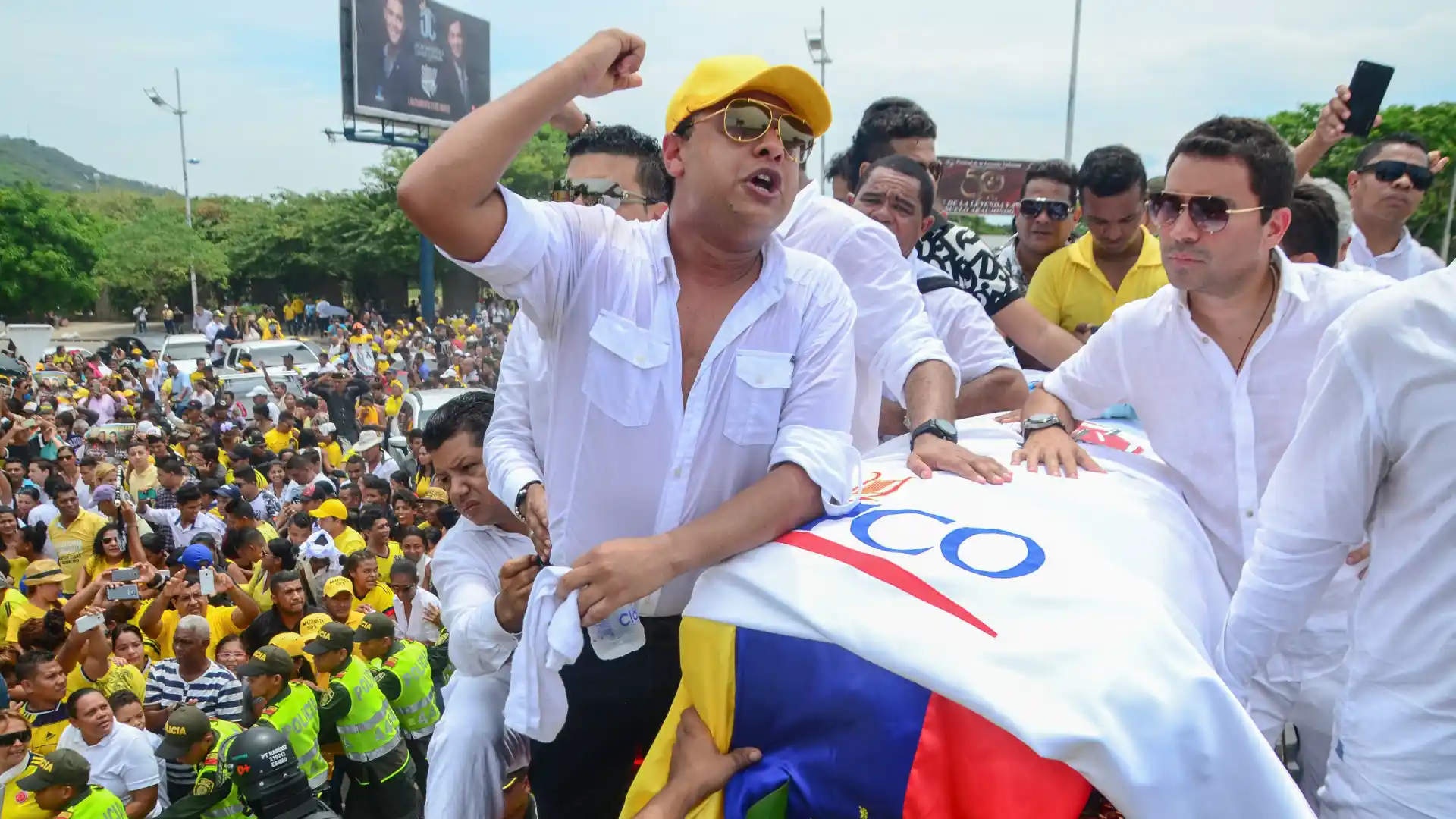 Martín Elías Jr. recreó foto junto a su padre con la IA