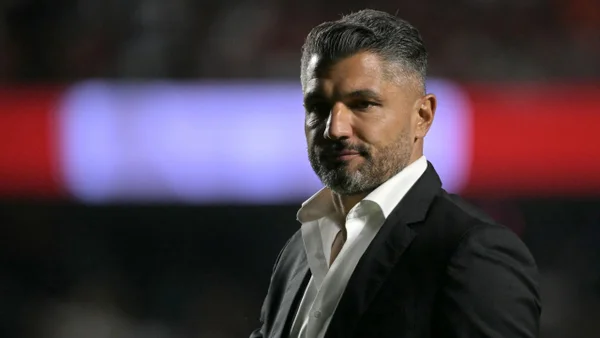 ¿Qué detiene la salida de Javier Gandolfi de Atlético Nacional? Importante cláusula