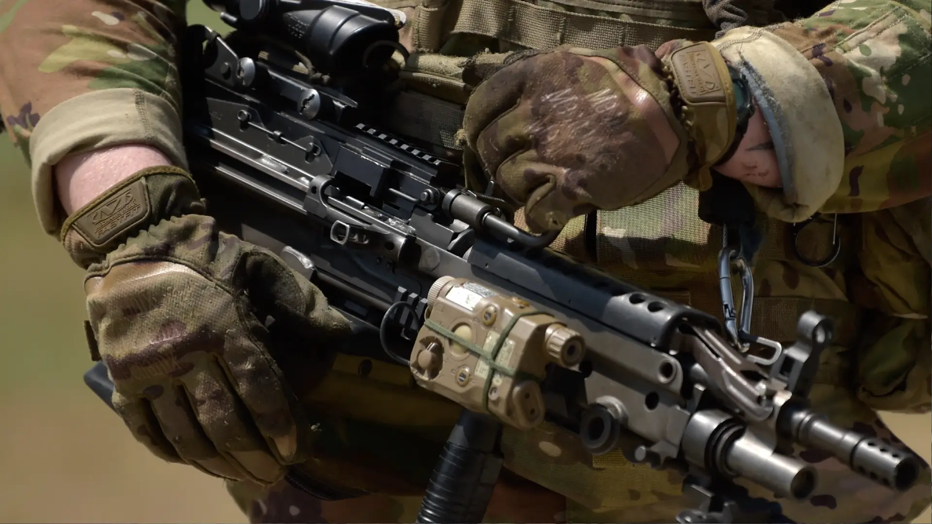 Cesan compra de armas