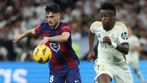 Polémica en gala del Balón de Oro por puestos de Pedri y Vinicius Jr. Polémica en gala del Balón de Oro por puestos de Pedri y Vinicius Jr.