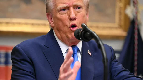 Trump sugirió que el acetaminofén y las vacunas estarían haciendo a los niños “autistas”