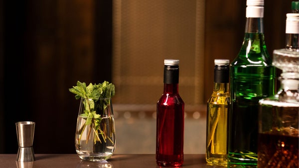 Así operaba la banda criminal que alquilaba bares en Bogotá para drogar y robar a sus víctimas