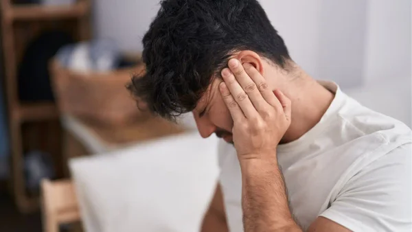 Cinco signos que anticipan los riesgos de sufrir un ACV, según especialista Cinco signos que anticipan los riesgos de sufrir un ACV, según especialista