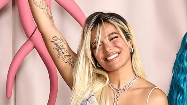 Karol G sorprende al lanzar su propio tequila cristalino ‘200 copas’: ¿cuánto cuesta? Karol G sorprende al lanzar su propio tequila cristalino ‘200 copas’: ¿cuánto cuesta?
