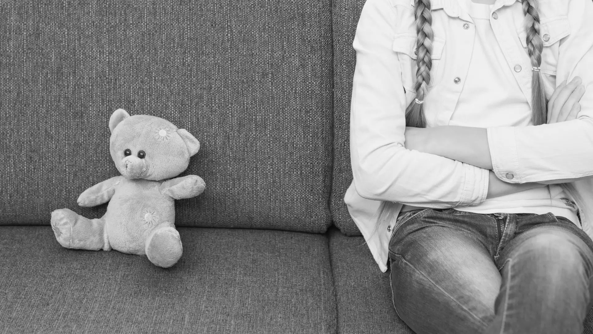 Niña peluche víctima agresión sexual (1)