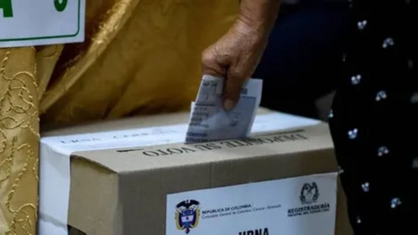 Vence plazo para inscripción de precandidatos en consultas internas de partidos políticos en Colombia