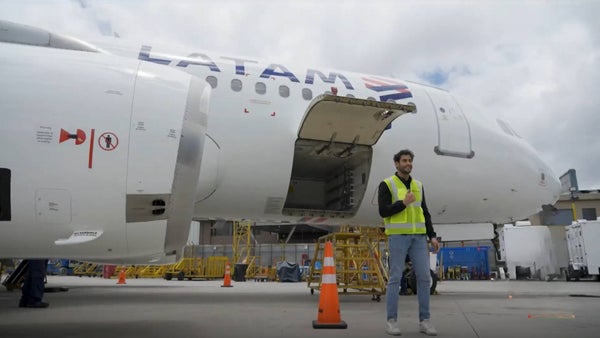 Avión Solidario de LATAM: vuelos que combaten el hambre en Colombia
