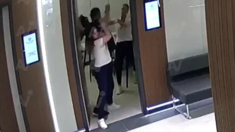 Hombre asesinó a expareja escopeta Turquía hospital