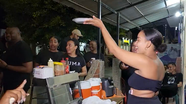 100 universitarios están haciendo “vaca” para ayudar a vendedores informales en Antioquia: llegan a sus negocios y compran todo