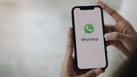 Nuevo fraude en WhatsApp: archivos falsos que roban tu dinero y acceden a tu cuenta