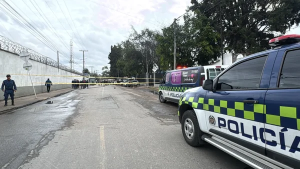 Motorizados realizaron atentado contra la cárcel Modelo en Bogotá: un guardián falleció y otros dos resultaron heridos