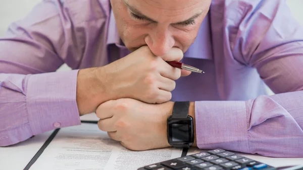 Tradicional empresa colombiana pide ayuda para no irse a la quiebra por millonaria deuda con la Dian