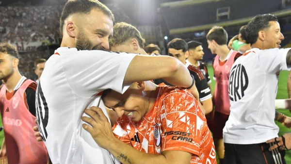 Como nunca antes visto: Juanfer se encaró con los hijos de Gustavo Costas Como nunca antes visto: Juanfer se encaró con los hijos de Gustavo Costas