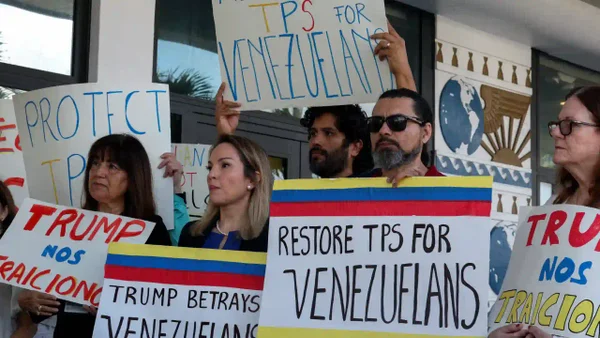 Corte da luz verde a Trump para ponerle fin al TPS de 350.000 venezolanos