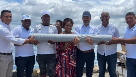 Gobierno convierte más de $14.000 millones en telas de contrabando en empleo en Tumaco