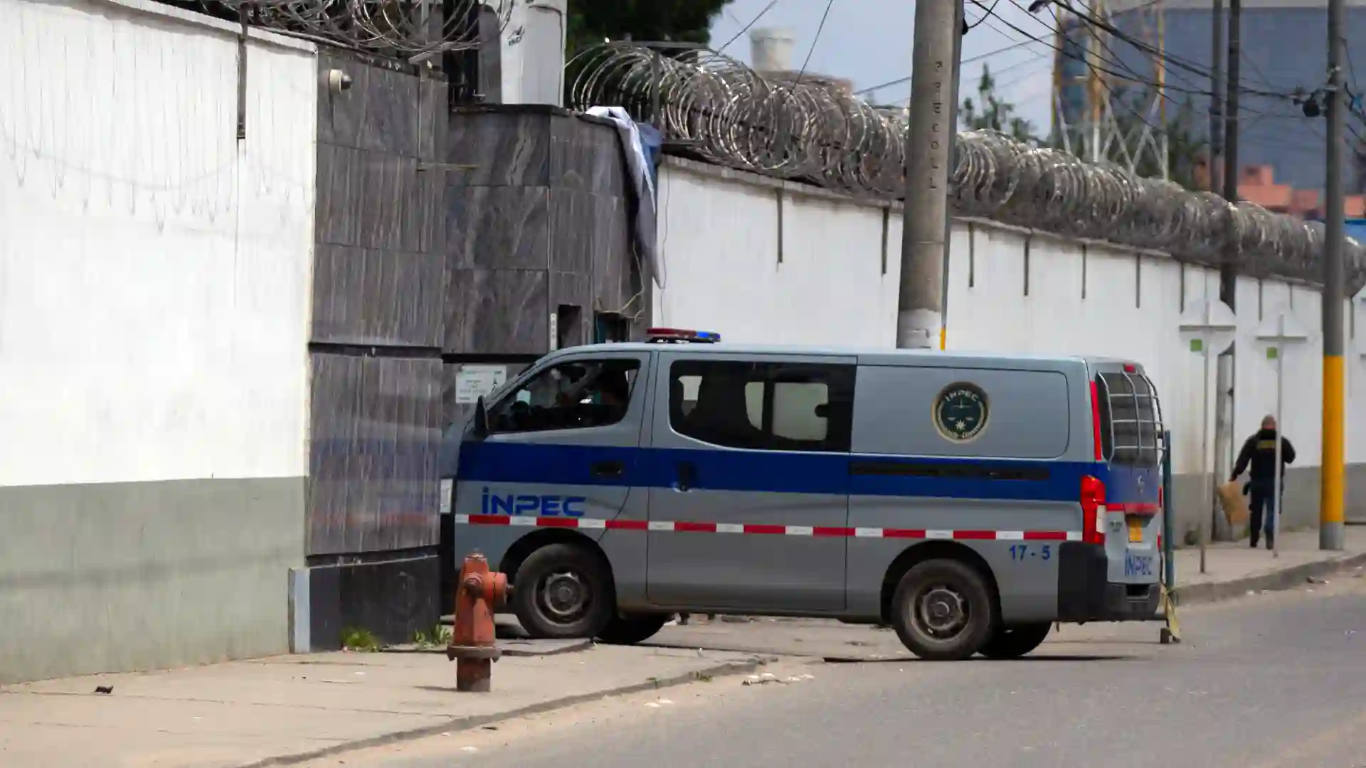 Millonaria recompensa y un grupo especial de la Policía entre las acciones de protección al Inpec