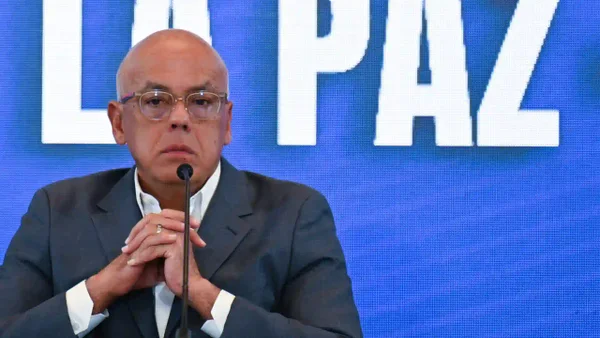 Venezuela alertó a EE. UU. de la supuesta activación de una bomba en su embajada en Caracas