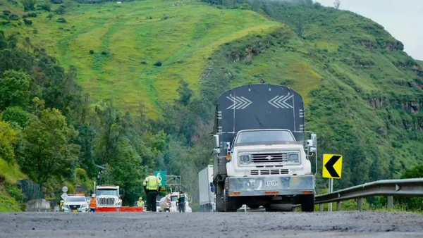 “Hay que drenar la montaña”: gobernador de Cundinamarca sobre el cierre de la vía al Llano “Hay que drenar la montaña”: gobernador de Cundinamarca sobre el cierre de la vía al Llano