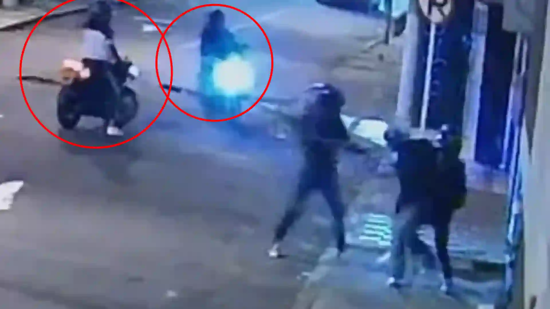 Cámaras de seguridad registraron violentos atracos de motoladrones en el barrio el Paseo en Engativá