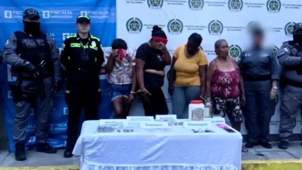 A la cárcel cuatro integrantes de la red ‘La Tía’: usaban fachada de plantas medicinales para vender droga A la cárcel cuatro integrantes de la red ‘La Tía’: usaban fachada de plantas medicinales para vender droga