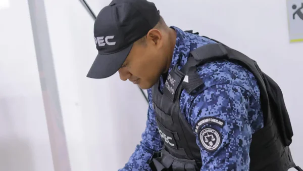 Inpec solicitó permiso de porte de armas para sus funcionarios tras recientes ataques