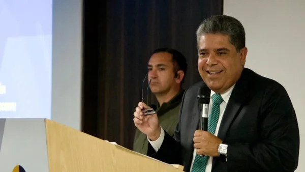 Contralor advierte que falta de inversión tecnológica pone en riesgo la seguridad nacional