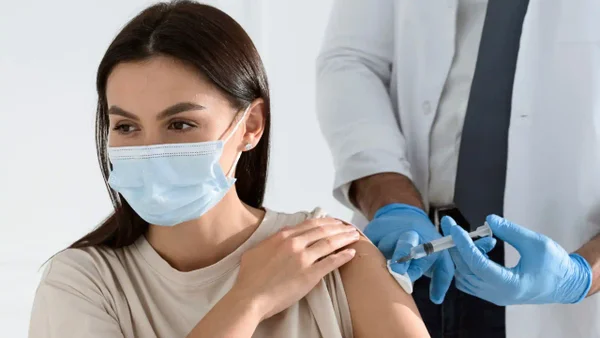 Tres cosas que se deben evitar después de vacunarse contra la gripe, según expertos Tres cosas que se deben evitar después de vacunarse contra la gripe, según expertos