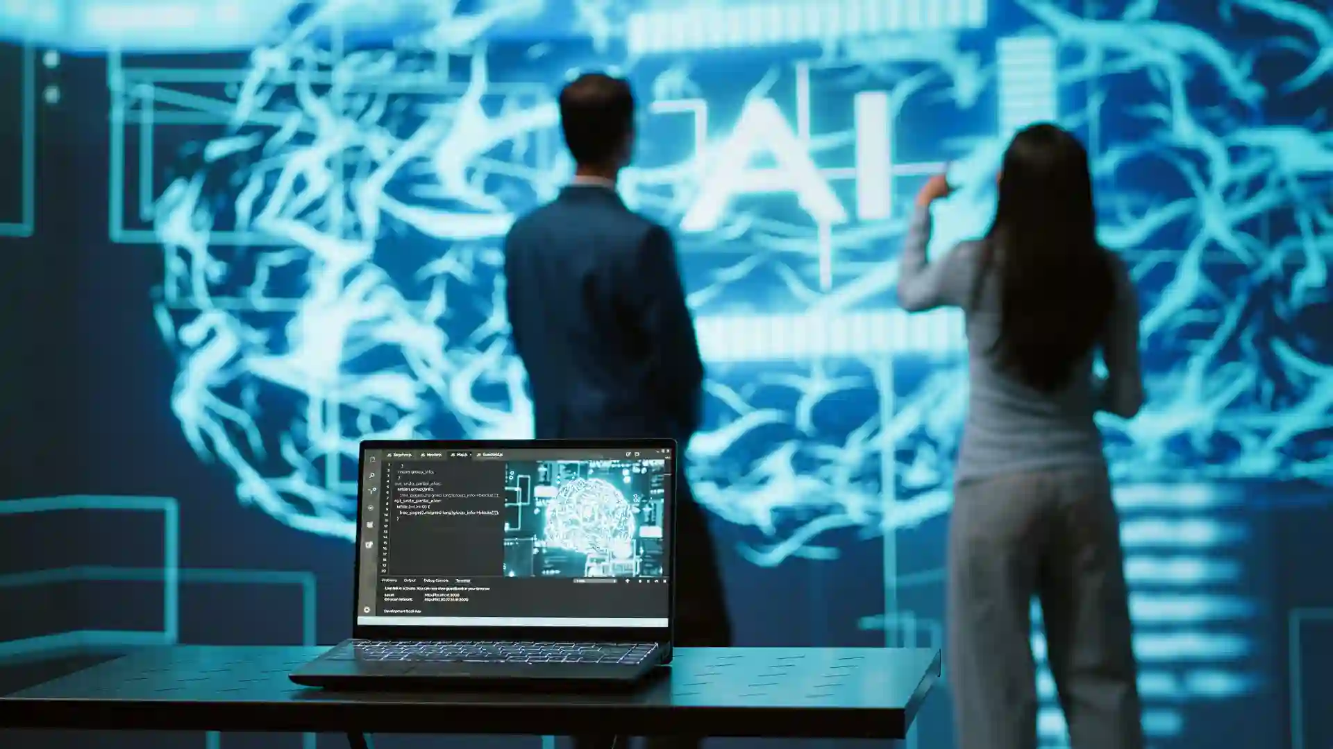 Empresas reducen costos en más de 40% gracias a plataformas de IA