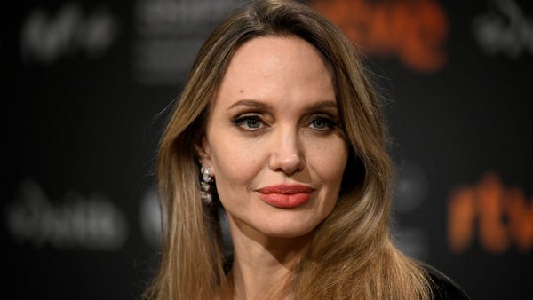 Angelina Jolie revela los momentos más dolorosos tras su divorcio con Brad Pitt