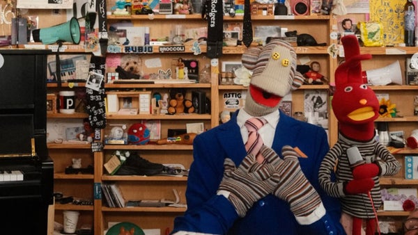 Tiny Desk de '31 Minutos' rompe récord en YouTube y sorprende con su sátira migratoria y crítica política Tiny Desk de '31 Minutos' rompe récord en YouTube y sorprende con su sátira migratoria y crítica política