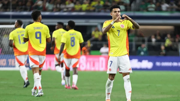 Luis Díaz 'bailó' a la Selección de México y la reacción de los comentaristas de ese país le está dando la vuelta al mundo Luis Díaz 'bailó' a la Selección de México y la reacción de los comentaristas de ese país le está dando la vuelta al mundo