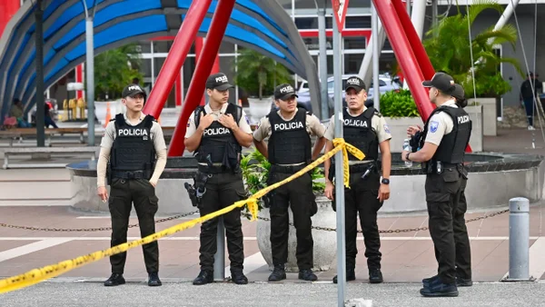 Nuevo ataque con explosivos dejó dos puentes destruidos en Ecuador
