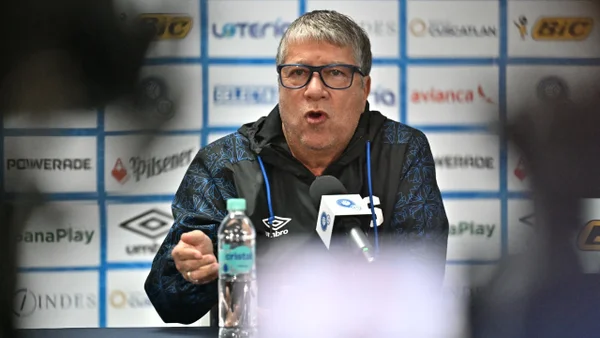 El ‘Bolillo’ Gómez explotó en rueda de prensa por críticas ante inminente fracaso con El Salvador El ‘Bolillo’ Gómez explotó en rueda de prensa por críticas ante inminente fracaso con El Salvador