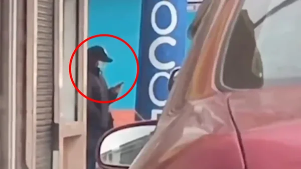 Cayó mujer mientras recibía $20 millones de una extorsión tras amenazar a una familia en Ipiales Cayó mujer mientras recibía $20 millones de una extorsión tras amenazar a una familia en Ipiales