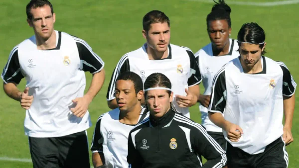 Preocupación en el fútbol mundial: exjugador del Real Madrid sufrió derrame cerebral Preocupación en el fútbol mundial: exjugador del Real Madrid sufrió derrame cerebral